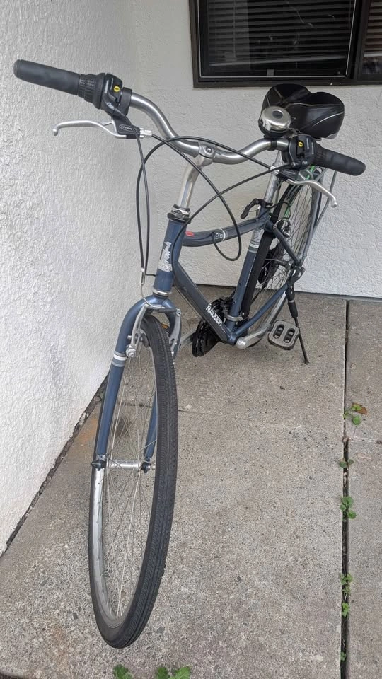Raleigh Commuter Bike - Made in Canada - photo 2