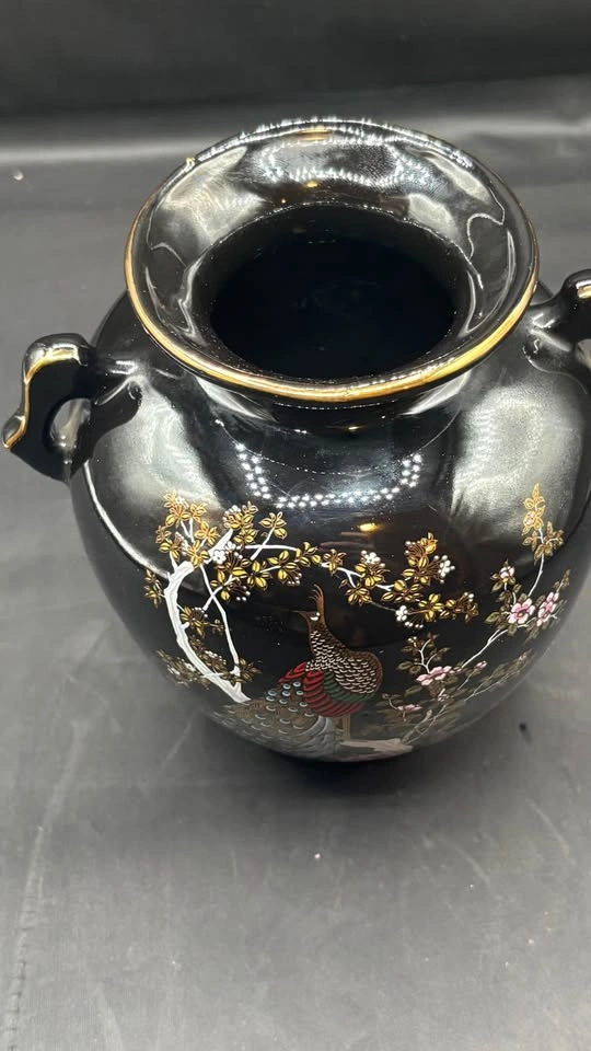 Vintage Japanese Shirakaba Black & Gold Peacock Urn Vase - 8" - photo 3