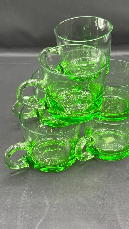 Rare Mid-Century Modern Uranium Glass Mug Set – 6 Pieces - photo 2