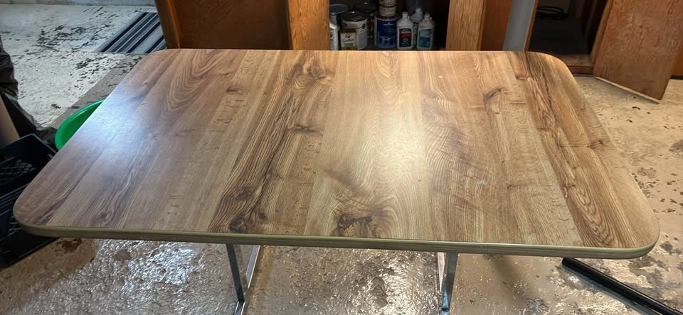 Faux wood metal table - photo 3