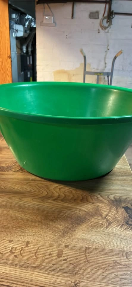 Heavy-Duty Green Mixing Bowls - photo 3