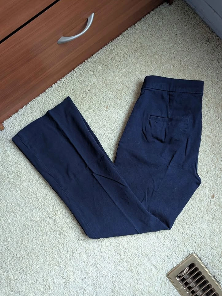 Gap High Rise BiStretch Flare pants dark blue size 8 petite - photo 3