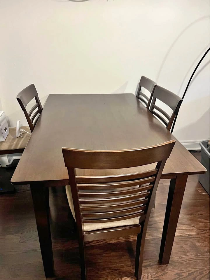 Dark Brown Mahogany Wood Dining Set - 6 Chairs