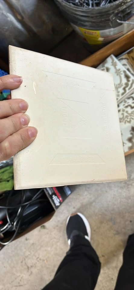 Box of vintage tiles - photo 3