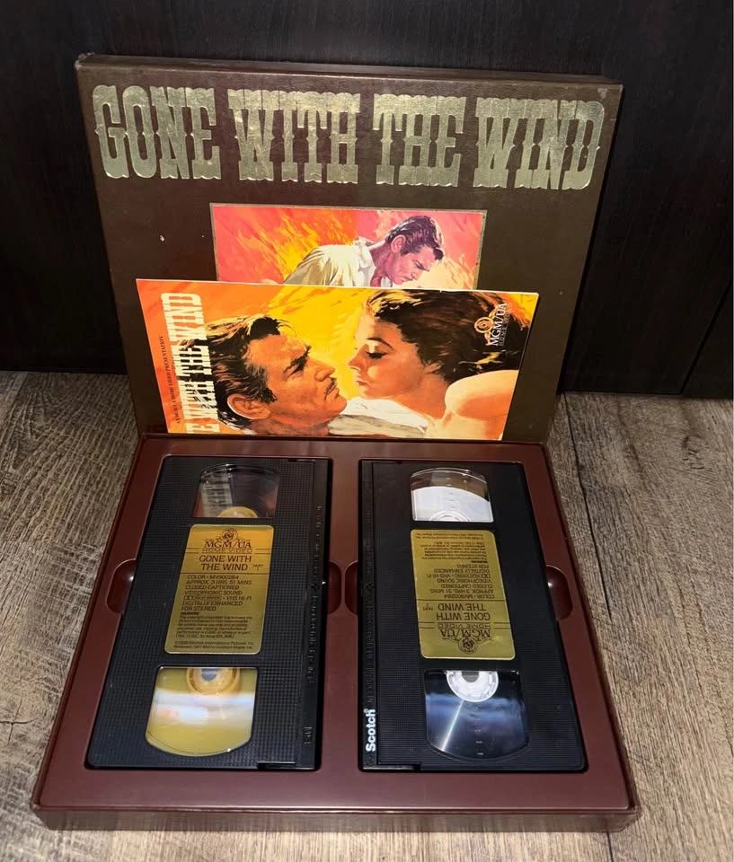 Gone With The Wind MGM/UA Home Video Collector's Edition VHS Set - photo 2