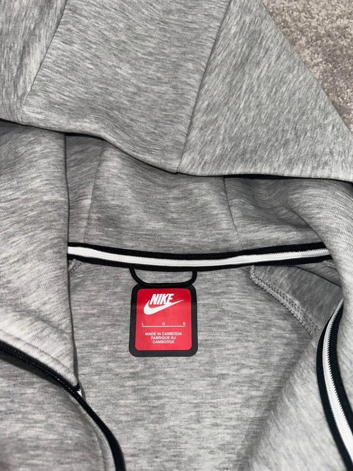 Grey Nike Tech - photo 2