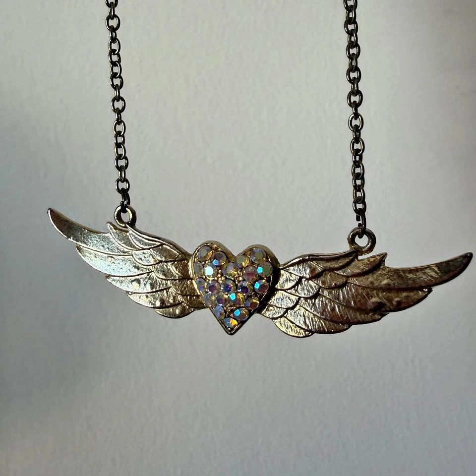 Vintage Y2K Winged Heart Bib Necklace