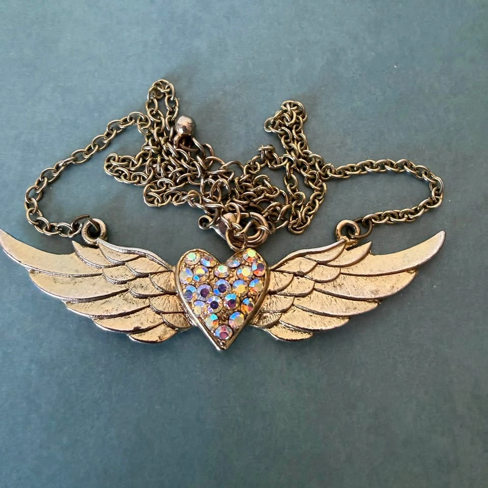 Vintage Y2K Winged Heart Bib Necklace - photo 2