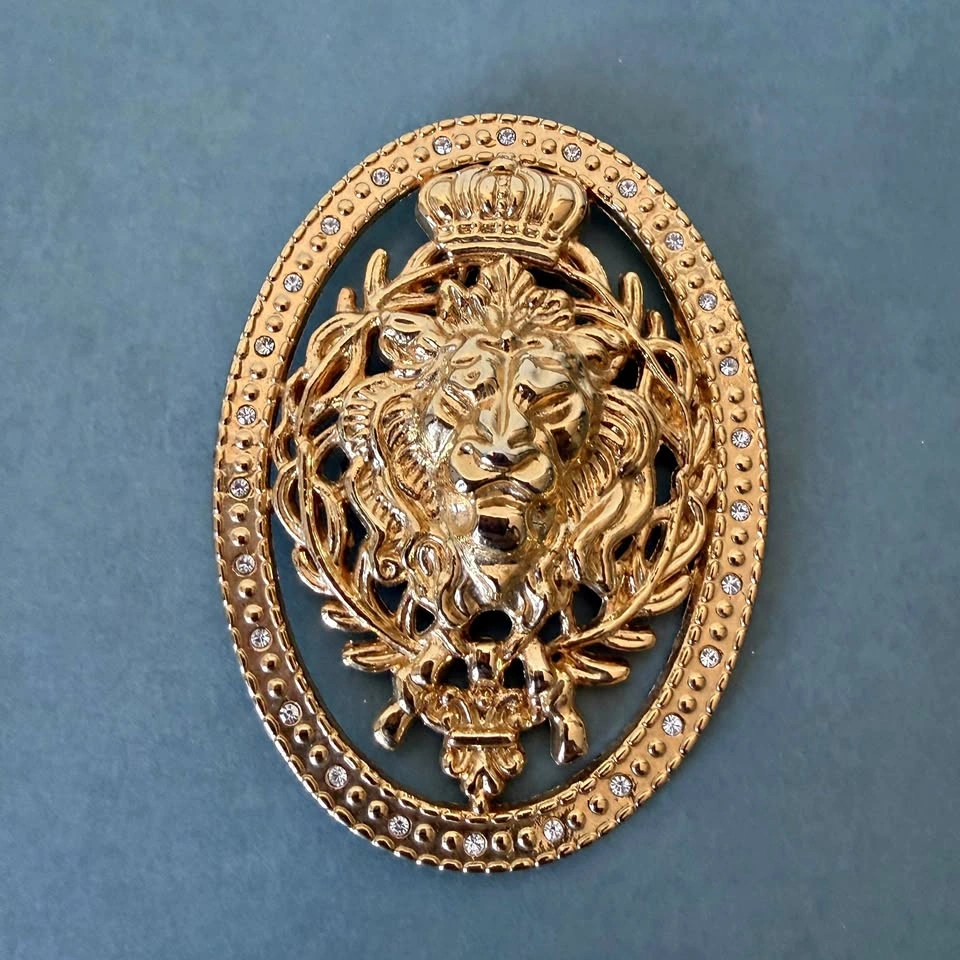Vintage Statement Regal Lion Head & Crown Scarf Clip