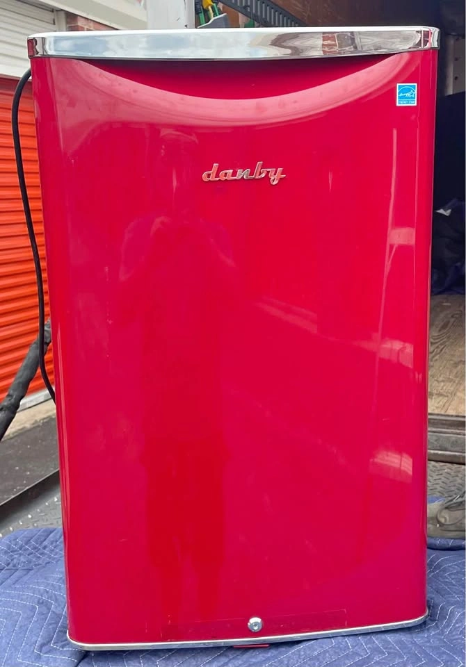 Danny 4.4cu ft Retro Mini-fridge (retails $380-400)