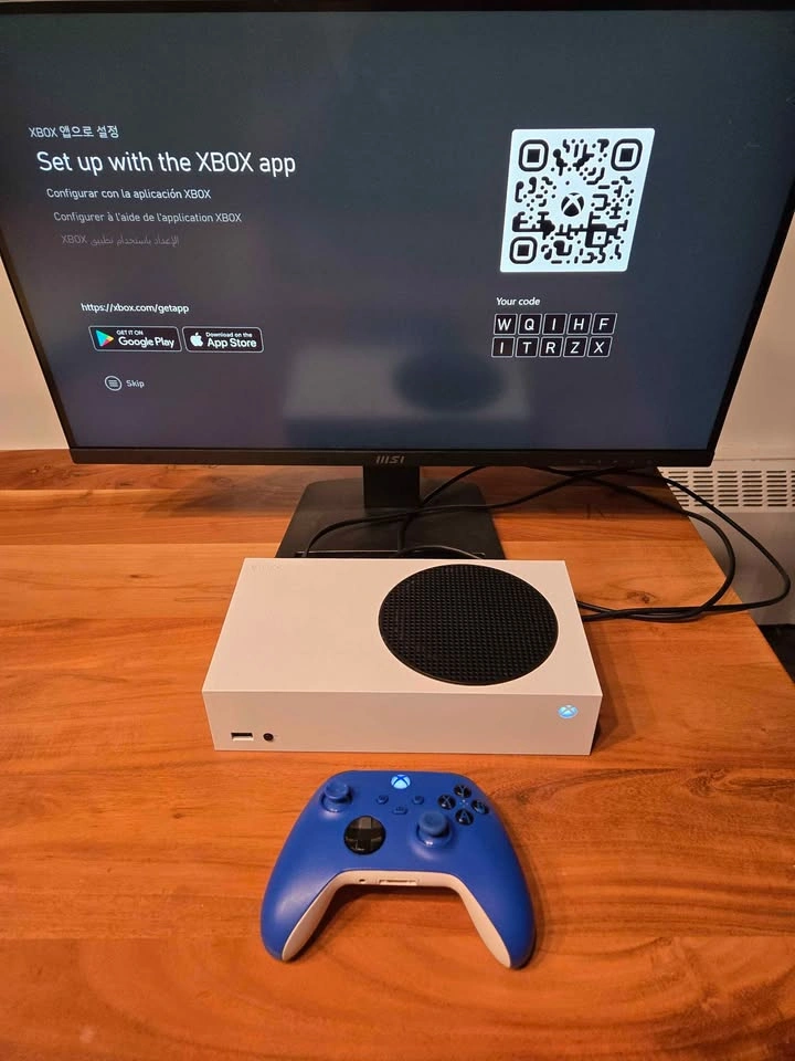 Xbox Series S 500GB with Controller and Cables
