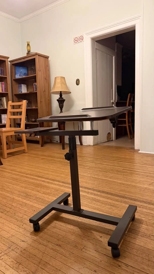 Mobile Adjustable Laptop Desk - photo 3