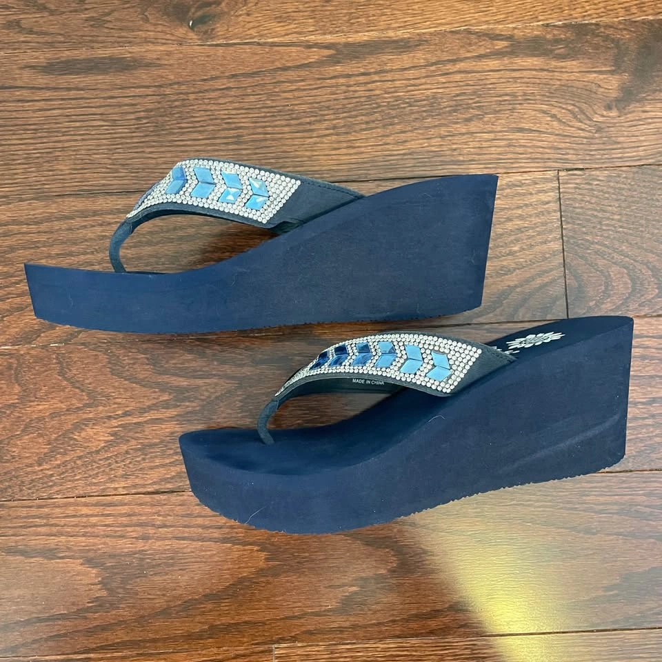 Women's 6.5, Yellow Box, Beaded Wedge Thong Sandals - photo 4