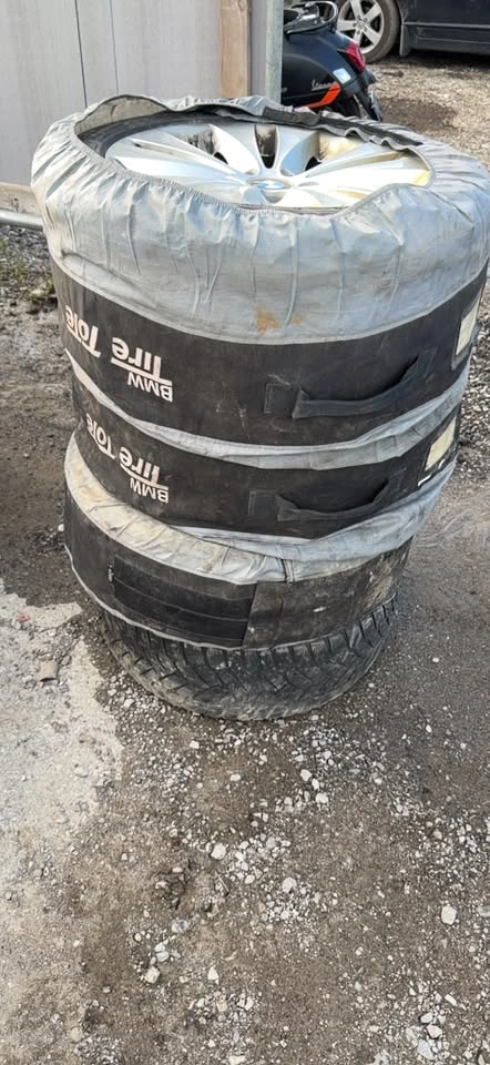 BMW 17" Wheels with 225/50R17 Tires - photo 4