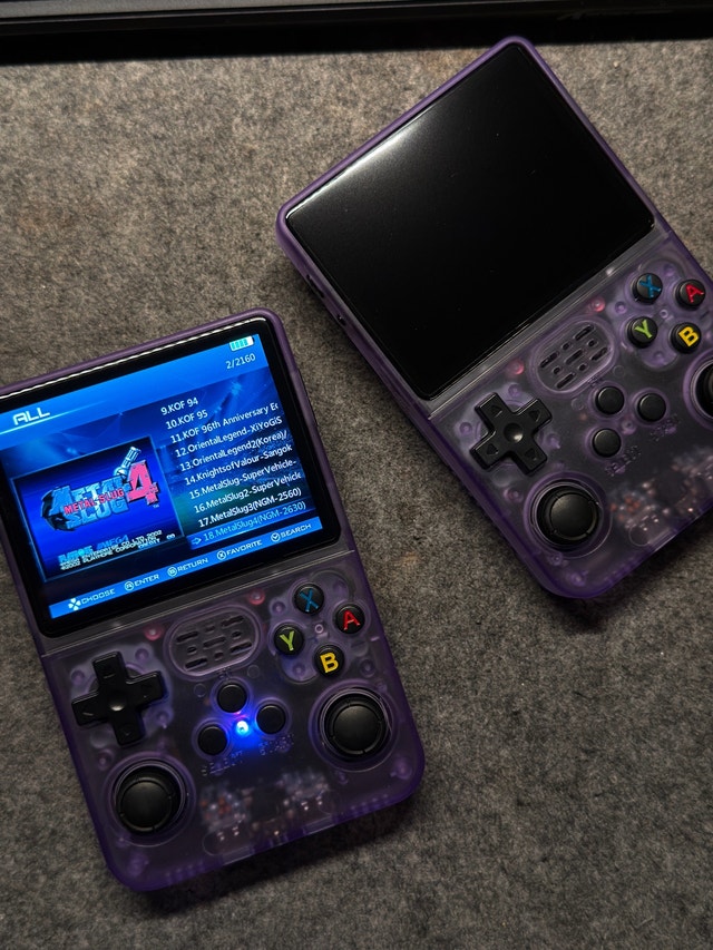 R36S Retro Handheld Game Console | 21,000+ Games - photo 3