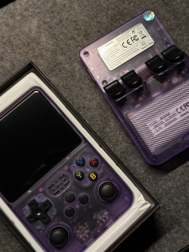R36S Retro Handheld Game Console | 21,000+ Games - photo 4