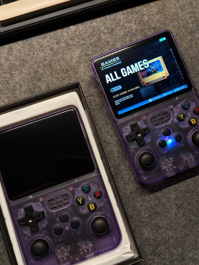 R36S Retro Handheld Game Console | 21,000+ Games - photo 5