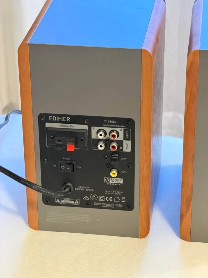 Edifier Bluetooth Bookshelf Speakers 🔈 - photo 4
