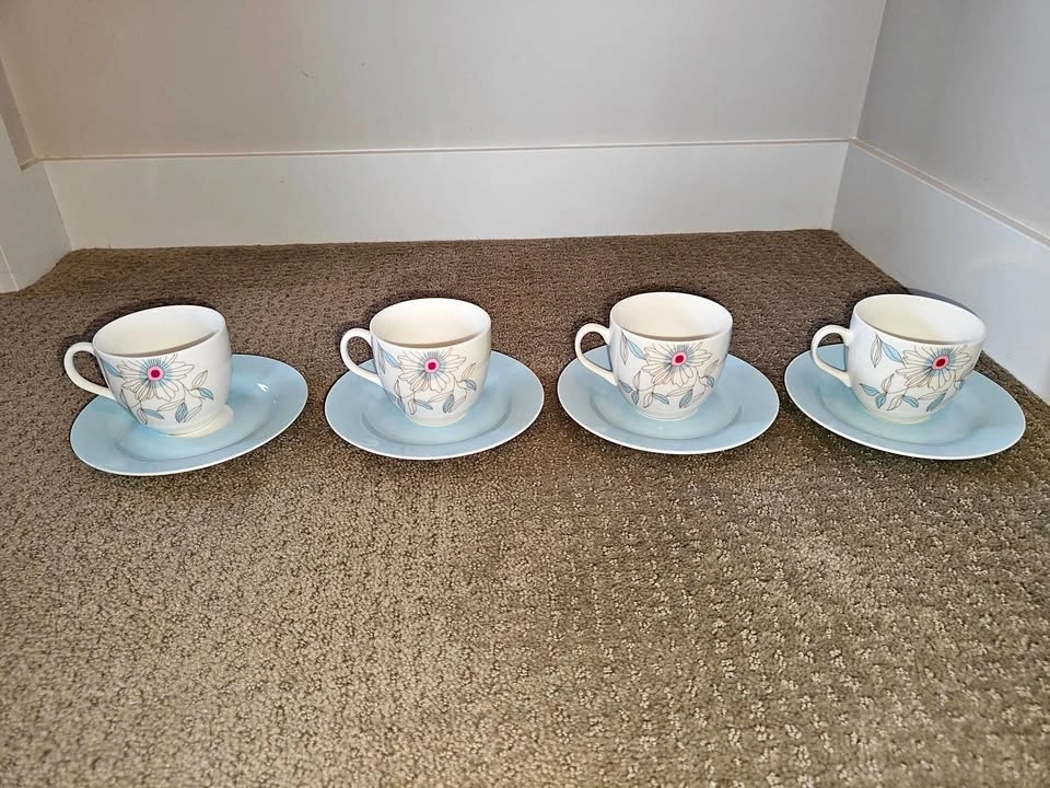 Modern Tea Cup and Saucer Set - Urban Barn Teacup - Set of 4