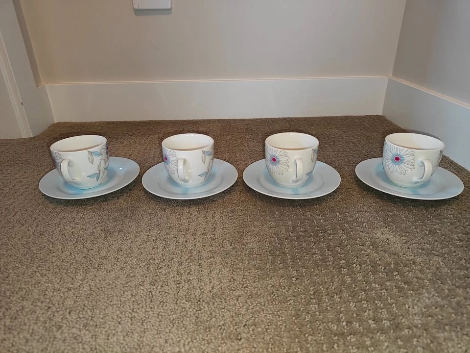 Modern Tea Cup and Saucer Set - Urban Barn Teacup - Set of 4 - photo 4