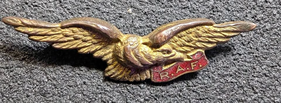 WWII RAF / RCAF Sweetheart Pin - Wellings Toronto