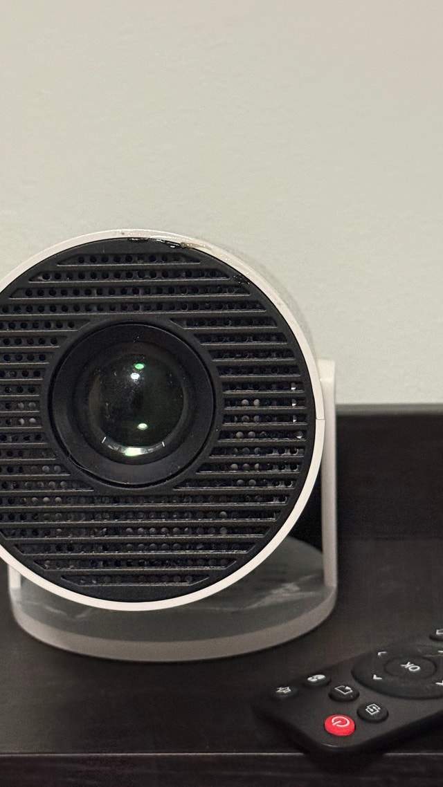 Smart Portable Projector - photo 2