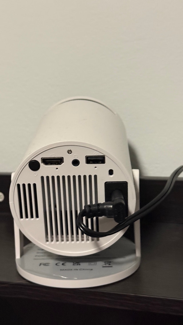 Smart Portable Projector - photo 4