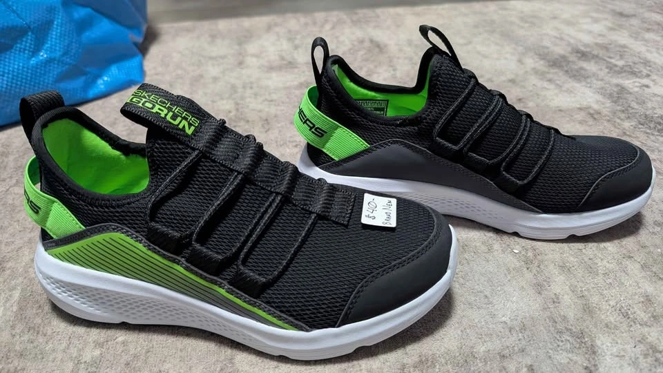 New Youth Skechers Go Run Elevate Shoes Size 4.5 - photo 2