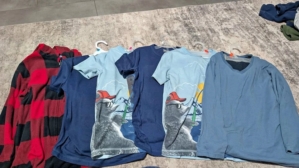 Set of 6 PJs 8T EUC $40 in Midnapore