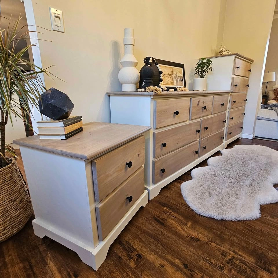 3-Piece Solid Wood Bedroom Set - Dresser, Chest, and Nightstand - photo 3