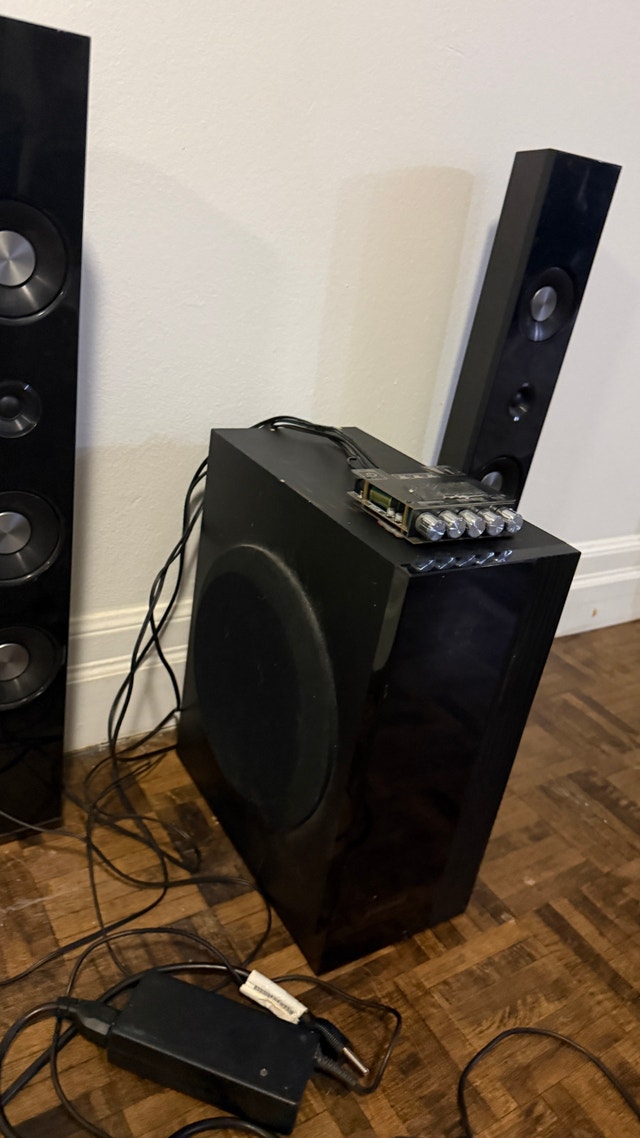 Samsung Speaker System with Subwoofer - photo 2