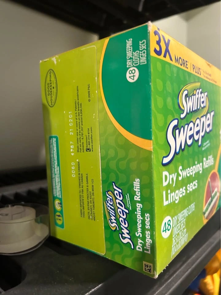 New Swiffer Dry Refills 48 pack - photo 2