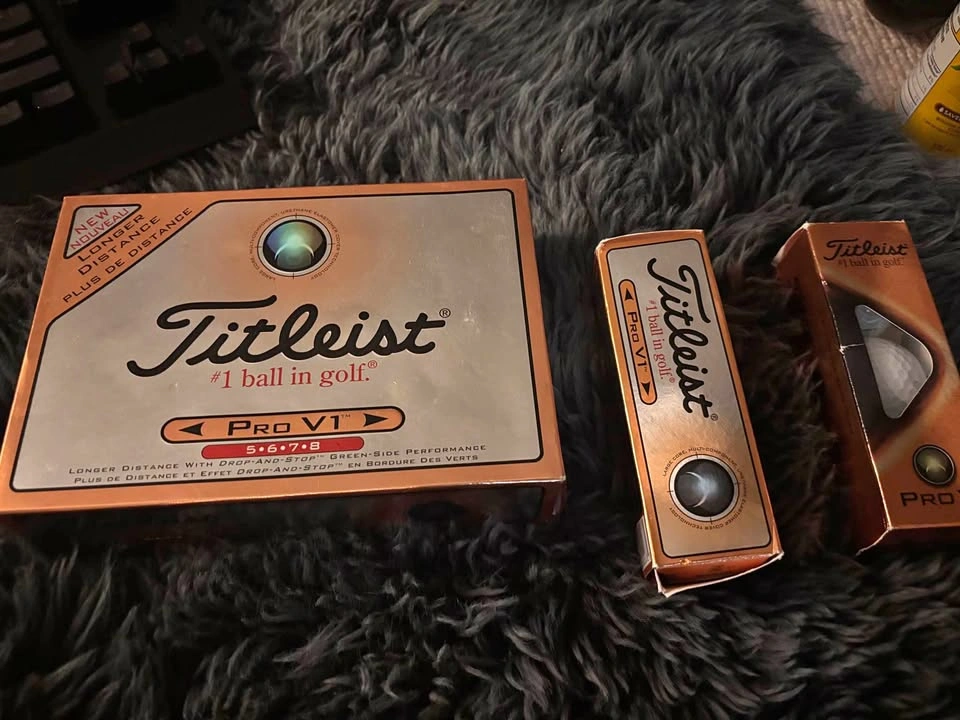 18 Titleist Pro v1/Pro v1x golf balls