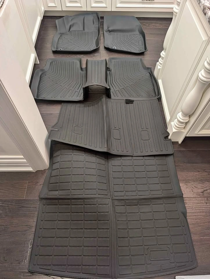 Car Mats Complete Set. Never Used.