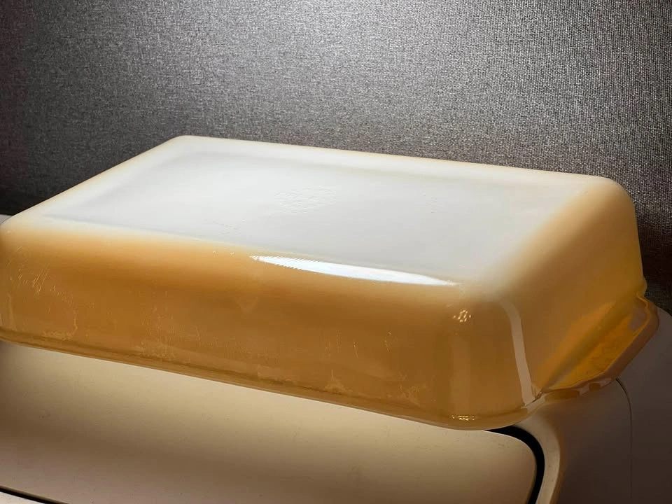 Vintage Fire-King Peach Lustre 1.5 Qt Baking Dish (#410) - photo 5
