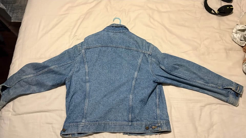 Vintage Lee Riders Denim Trucker Jacket – Light Wash Blue - photo 3