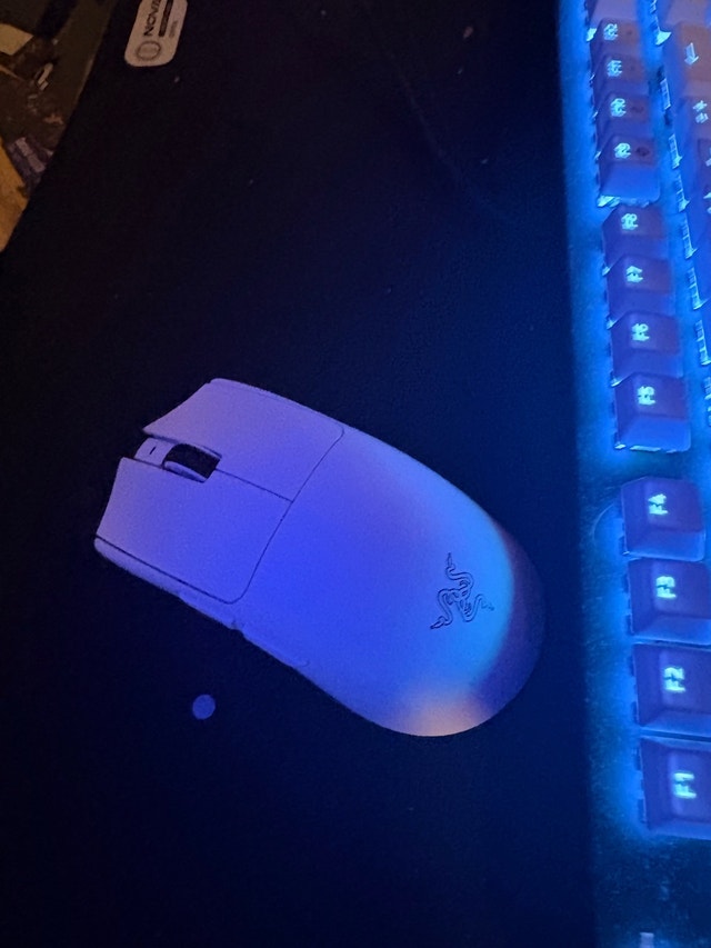 Razer Viper V3 Pro Wireless Gaming Mouse - White