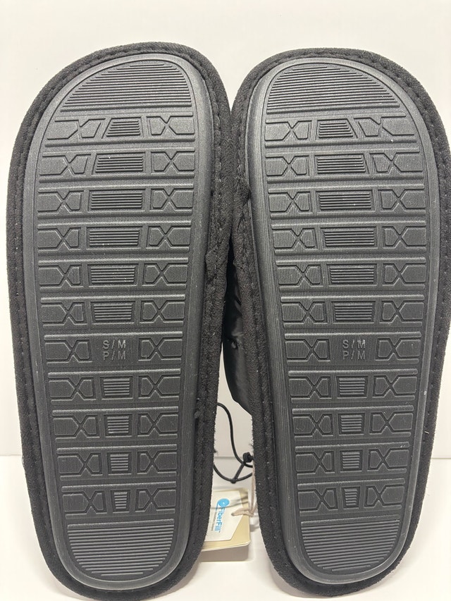 Brand new Men's Insulated Slippers - Black S/M - photo 4