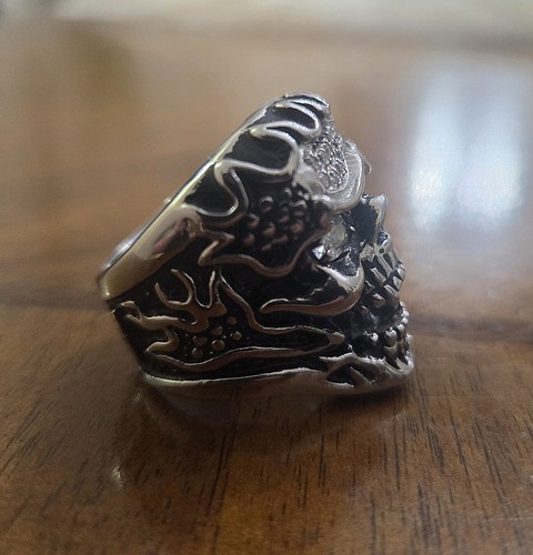 Men's Stainless Steel Skull Ring W/ Cubic Zirconia Size 10 - photo 2