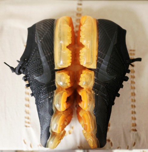 Nike Air VaporMax Flyknit 2017 Size 9.5 Men's Black/Orange - photo 3