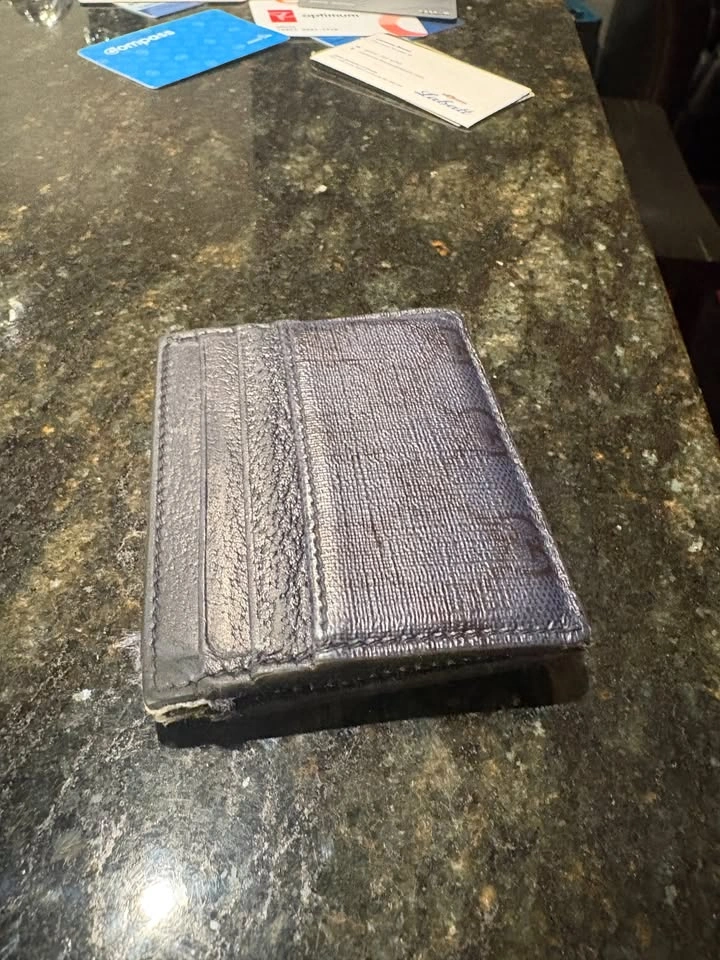 Blue Leather Gucci Cardholder - photo 2