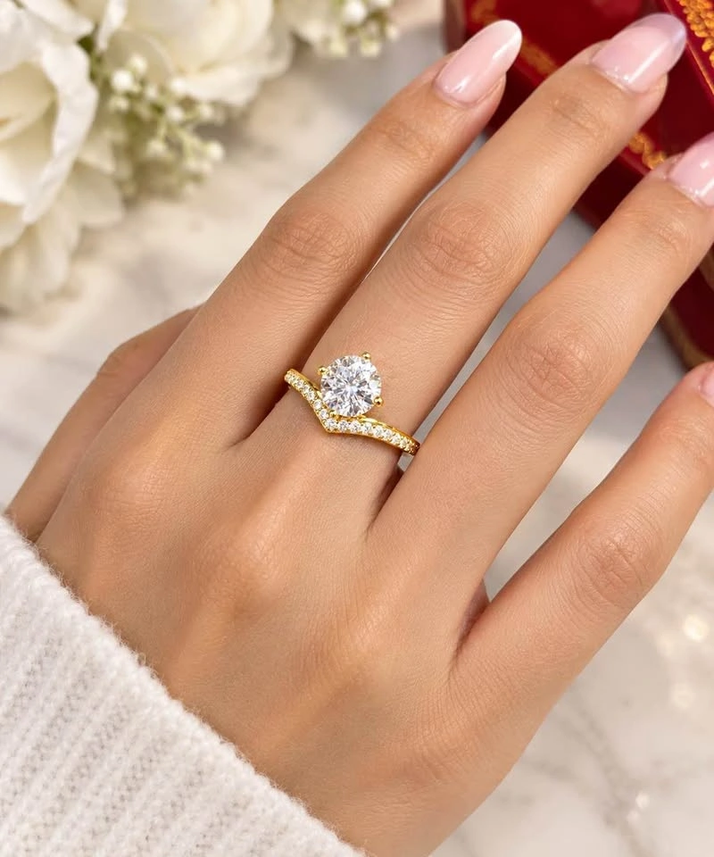 1 Carat Adjustable Moissanite Ring — 18K Gold Plated