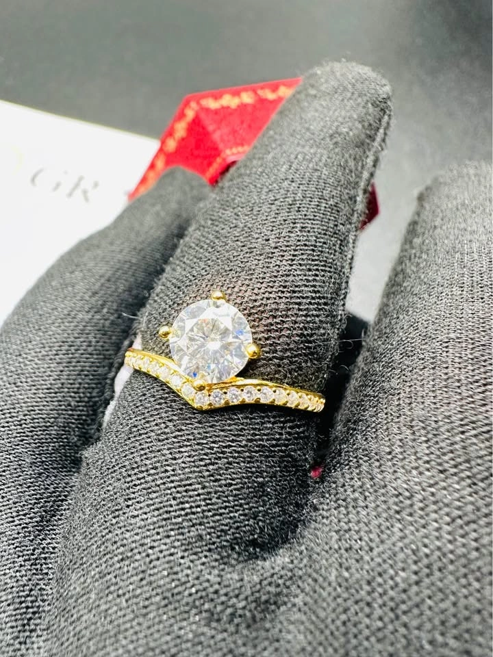 1 Carat Adjustable Moissanite Ring — 18K Gold Plated - photo 2