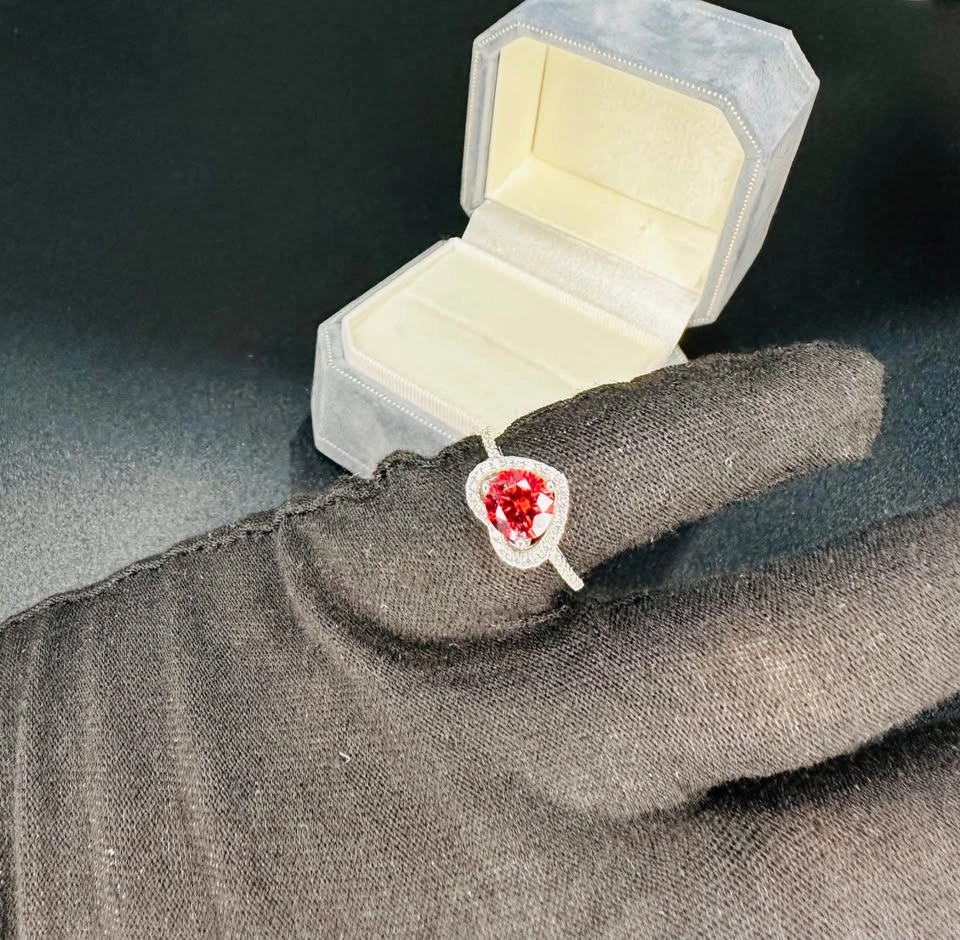 1CT Red Moissanite Diamond Heart-Halo Ring | 925 Sterling Silver - photo 4
