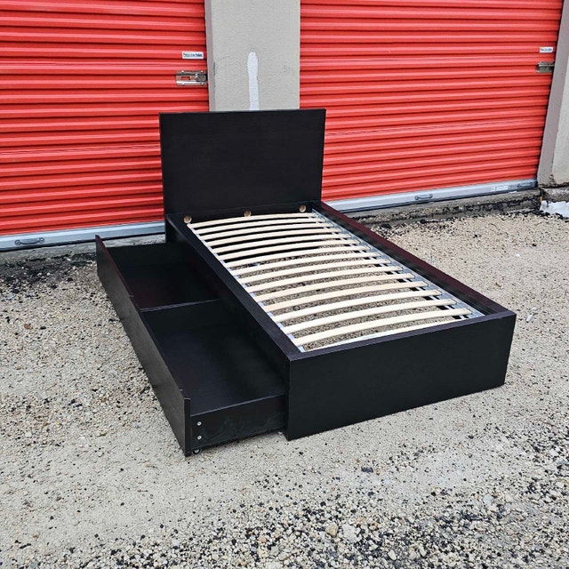 Single/Twin size bed frame and storage drawers - photo 2