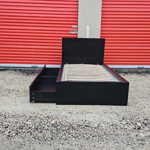 Single/Twin size bed frame and storage drawers - photo 5