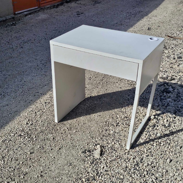 Delivery Available: Study Table for sale - photo 3