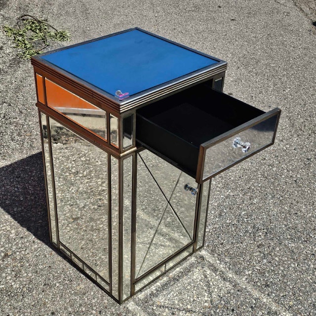Delivery Available: 1 Large Glossy Nightstand - photo 4