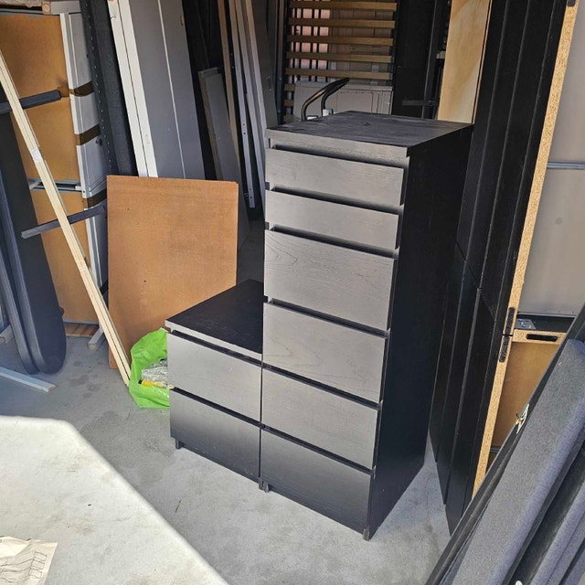 Delivery Available: Matching Makeup Vanity and Nightstand - photo 2