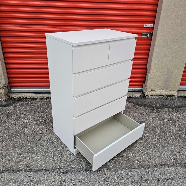 Delivery Available: White Malm 6 Drawer Dresser - photo 2